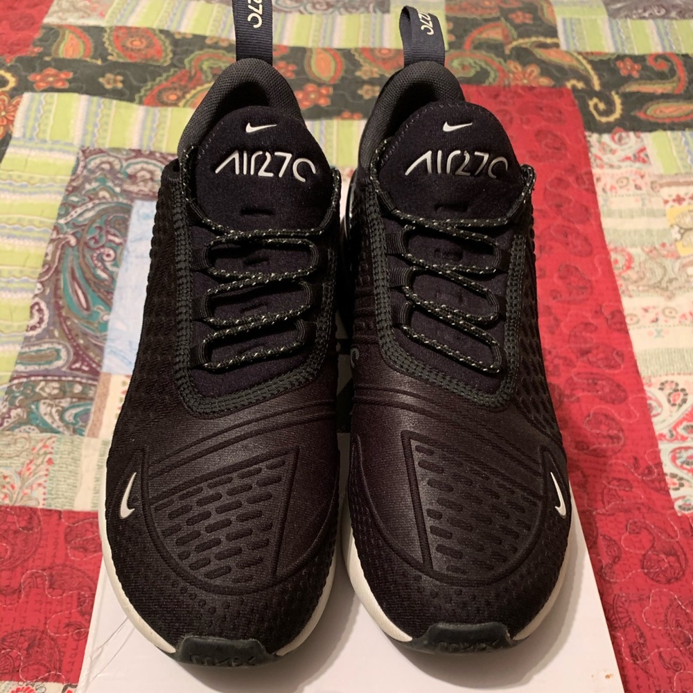 Nike Air Max 270 SE